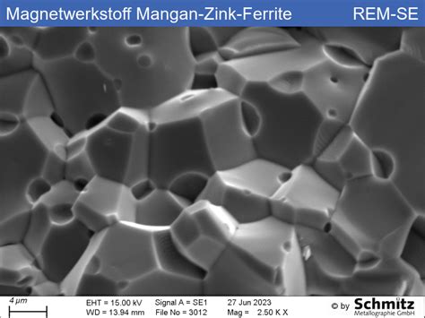  Manganite: Un matériau aux propriétés magnétiques révolutionnaires pour la microélectronique moderne !