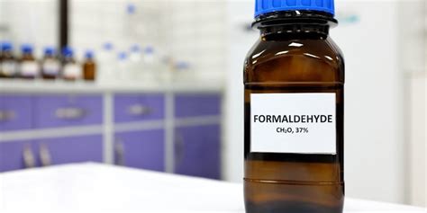  Formaldéhyde: L'Atomique Indispensable à la Fabrication de Résines et Composites !